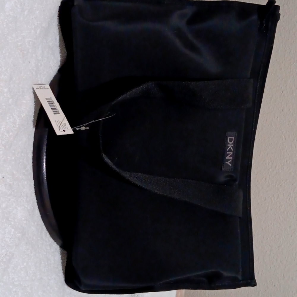 DKNY TRAVEL BAG